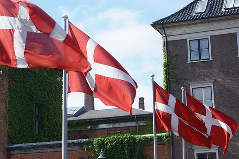 Người Đan Mạch rất coi trọng lá cờ của họ