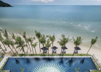 Top Khách Sạn Đáng Ghé Thăm Gần Bãi Biển Nha Trang Cho Kỳ Nghỉ Lý Tưởng