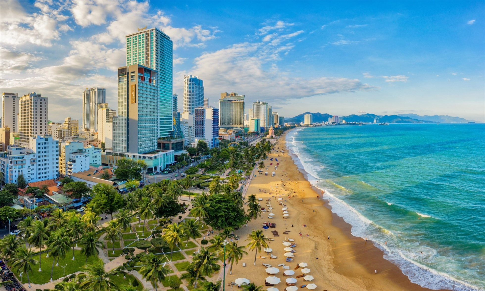 Diving into the Beauty of Vietnam: A Detailed Exploration and Comprehensive Guide of Nha Trang Beach for Japanese Travelers