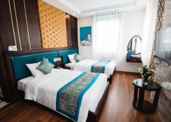 Đặt phòng khách sạn ở Paris giá rẻ và thuận tiện trực tuyến.