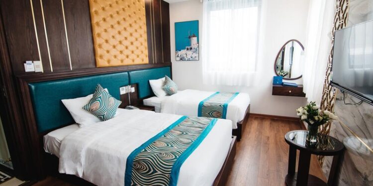 Đặt phòng khách sạn ở Paris giá rẻ và thuận tiện trực tuyến.